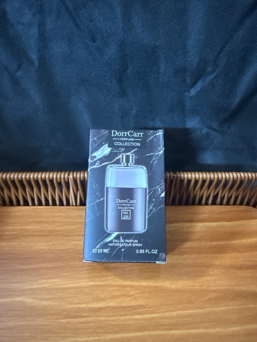 DorrCarr Black Small Perfume