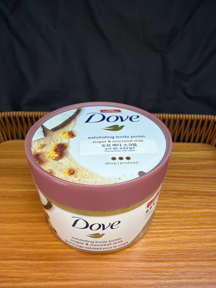 Dove Scrub Korea Sugar & Coconut milk