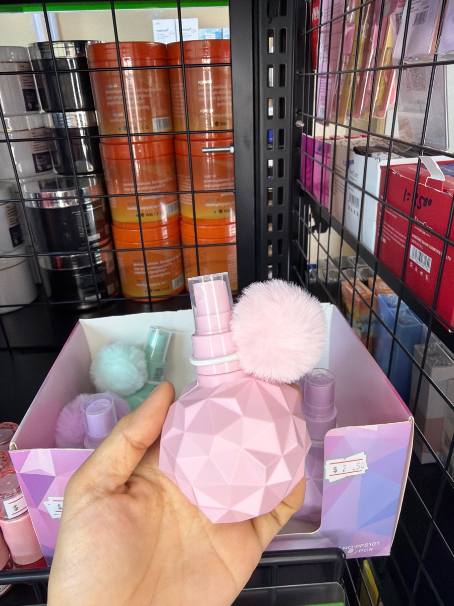 Flower Rococo Pink Perfume thumbnail 2