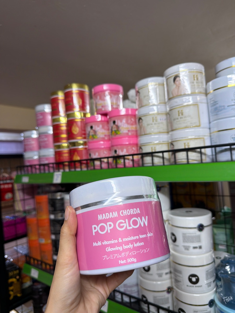 POP Glow Multi Vitamins & Moisture Teen Skin Glowing Body Lotion 500g