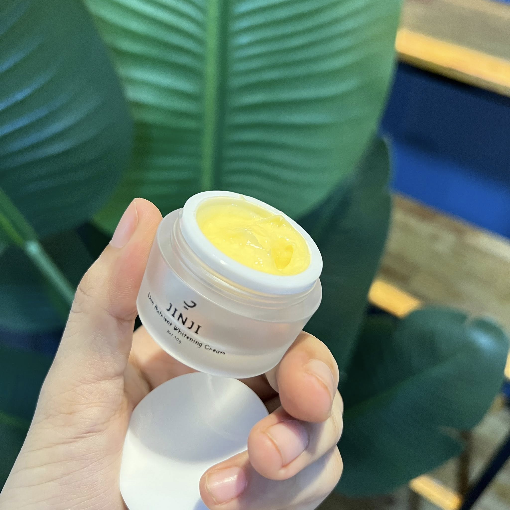 Jinji Skin Nutrient Whitening Cream
