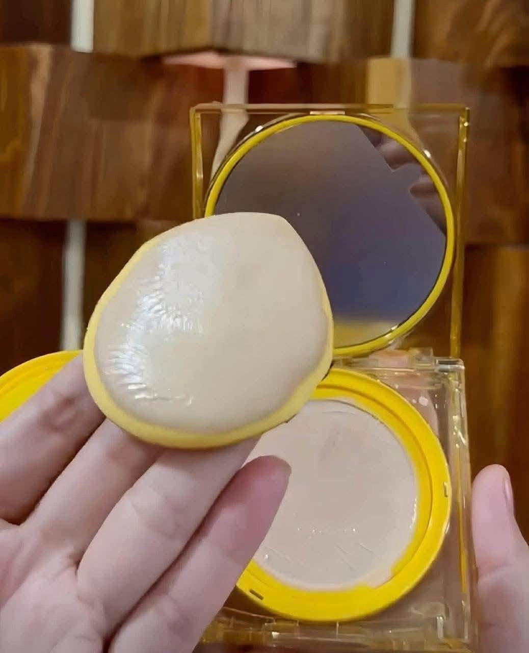 Miss Sunflower Cushion Power Cream thumbnail 3