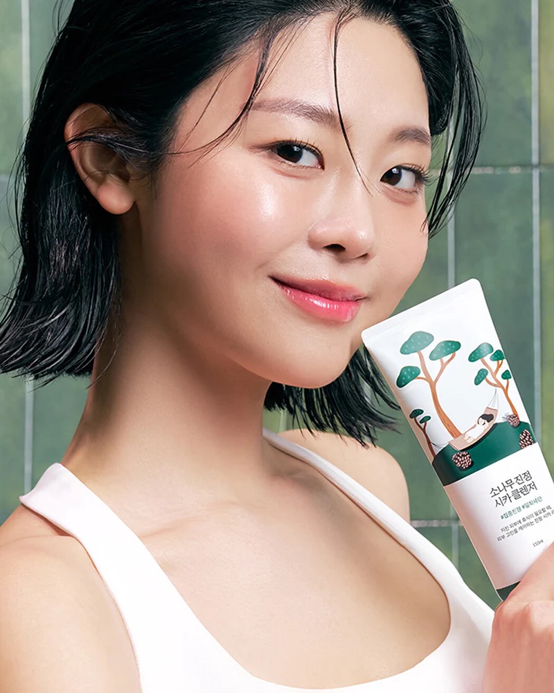 ROUND LAB Pine Calming Cica Cleanser thumbnail 3