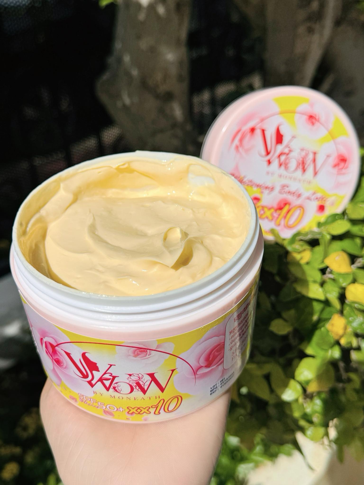 Wow Whitening Body lotion xx10 SPF50+